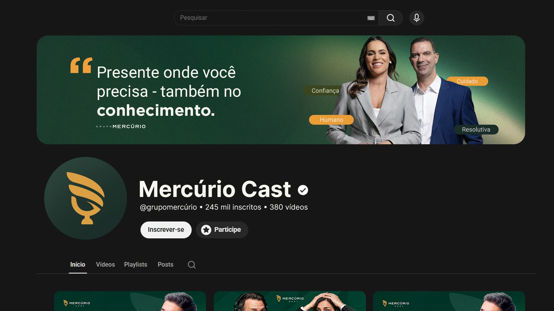 Banner do canal no YouTube com a frase "Presente onde você precisa, também no conhecimento" e os dois apresentadores, acima do avatar com o símbolo