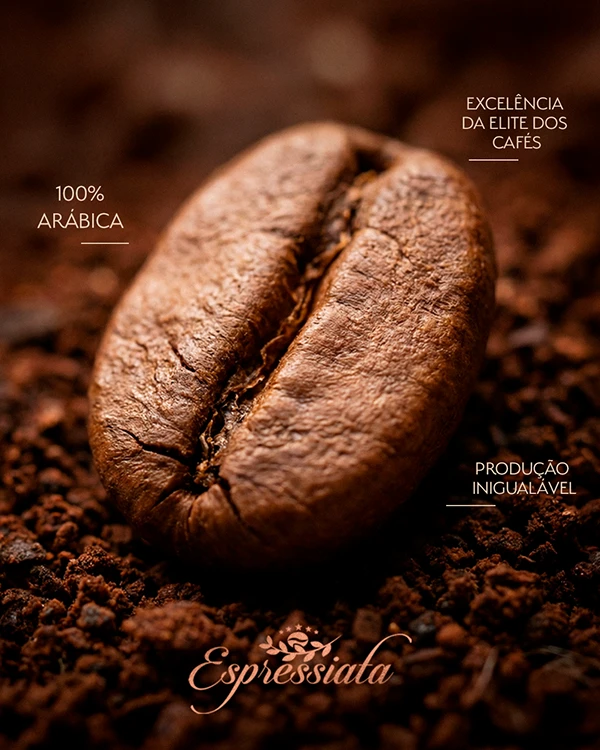 Post com um grão de café em close sobre café moído e os textos "100% arábica", "Excelência da elite dos cafés" e "Produção inigualável"